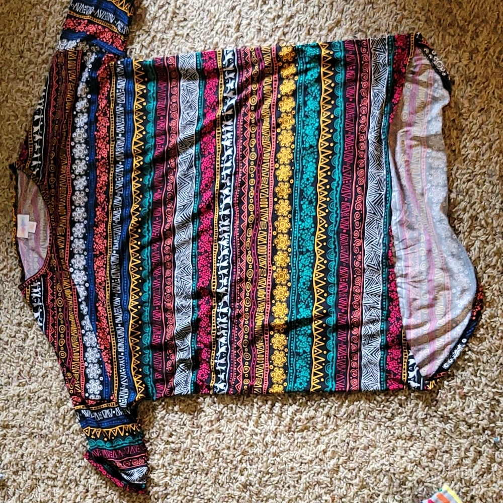 LulaRoe shirt